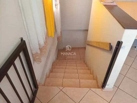 Imagem Sobrado com ponto comercial de esquina - São Cristóvão - Barra Velha - SC