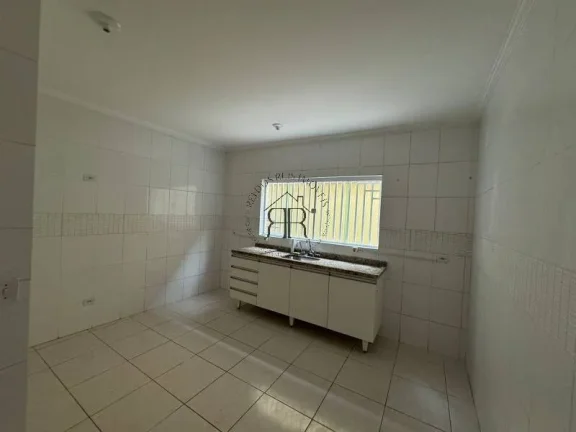 Imagem Venha morar nessa incrível casa com 2 quartos, perfeita para você e sua família! Com uma ampla sa...