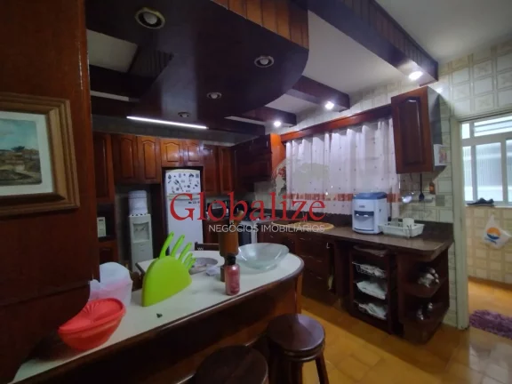 Imagem Belíssimo apartamento em Santos na Ponta da Praia a uma quadra da praia com 3 dormitórios, uma suíte e varanda à venda por R$ 1.012.000,00