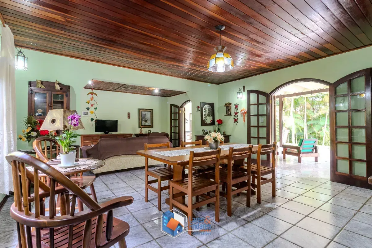 Foto do imóvel Casa para venda em Sítio Represa com 5 quartos, sendo 4 suítes, 365m² em Estrada do Cipó