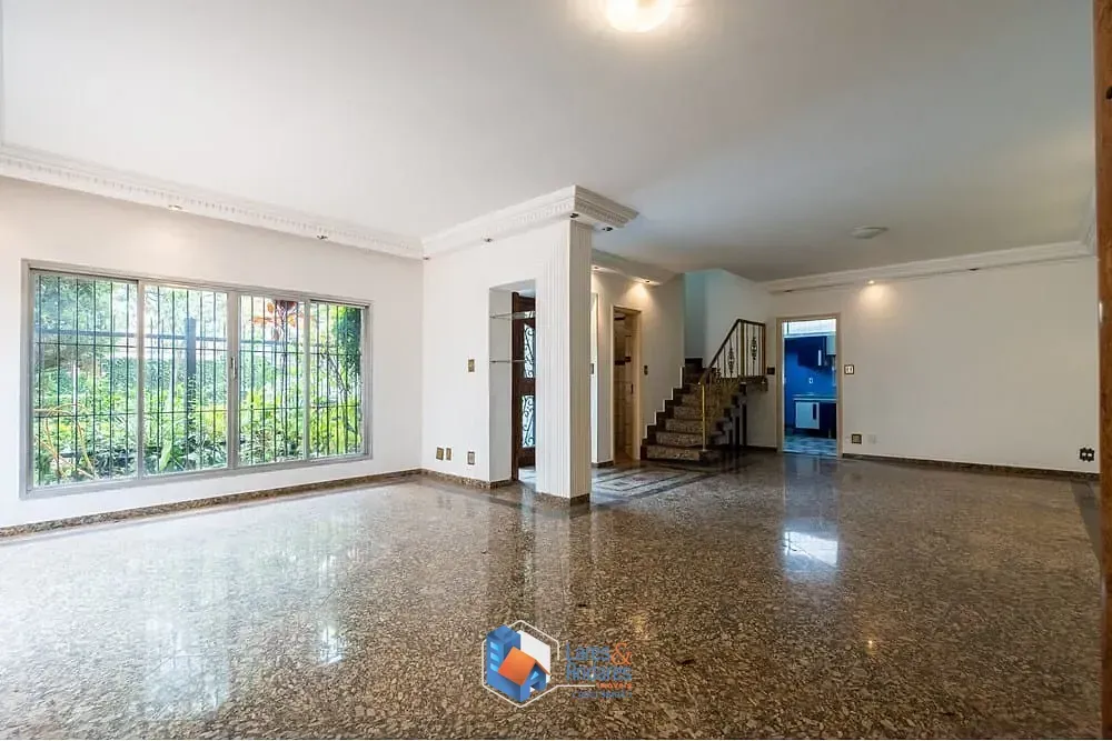 Foto do imóvel Casa à venda 3 Quartos 3 Suites 4 Vagas 261M² Planalto Paulista São Paulo - SP em Avenida Itacira