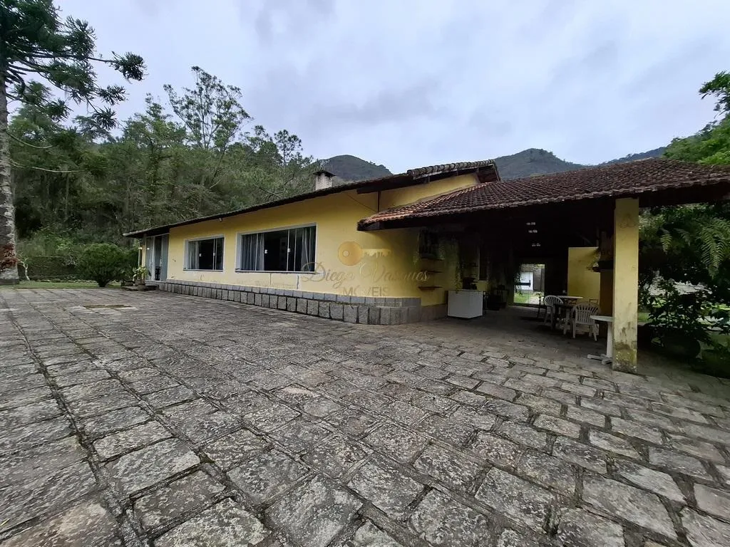 Imagem Casa para Venda em Teresópolis / RJ no bairro Albuquerque