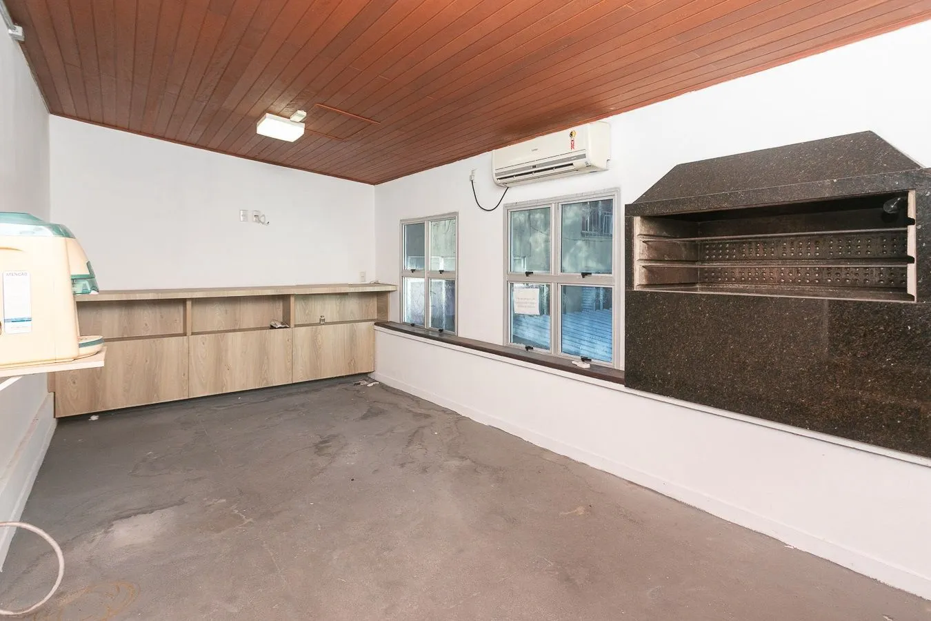 Imagem PRÉDIO COMERCIAL na Rua Cel. Bordini Bairro Auxiliadora - Porto Alegre