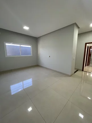 Imagem Casa à venda no bairro Setor Sul - Goianésia/GO