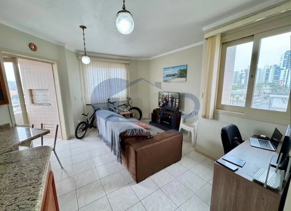 Imagem Apartamento á venda com 2 dormitórios no centro de Torres/RS