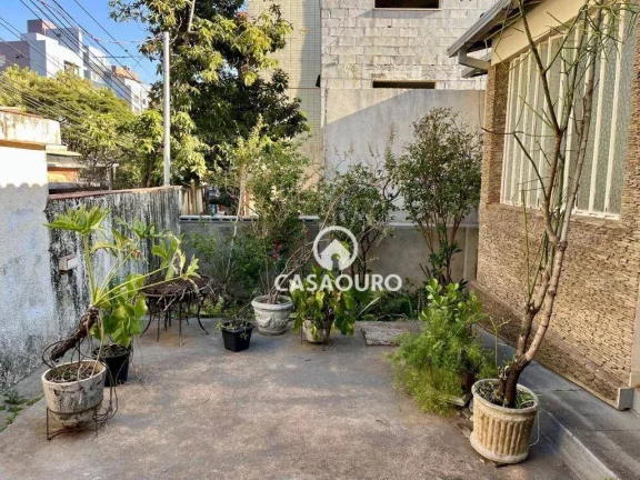 Foto do imóvel Casa com 6 quartos à venda - Cruzeiro - Belo Horizonte/MG