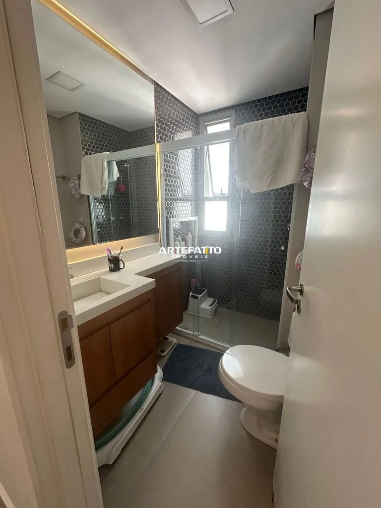 Imagem O apartamento, com 93m2 , 2 quartos (podendo fazer 3) com , 2 vagas
