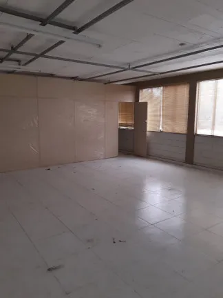 Foto do imóvel Galpão à Venda ou Locação, 600 m² em Vila das Palmeiras - Guarulhos