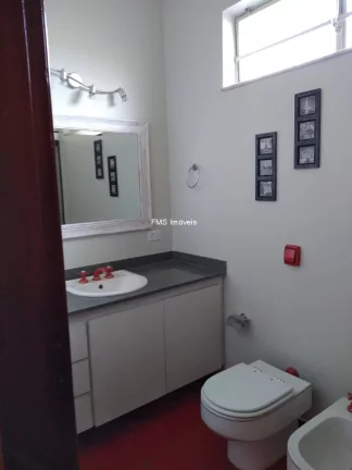 Imagem Imperdível: Casa de Luxo no Jardim da Saúde, São Paulo - 3 quartos, 3 suítes, 3 salas, 4 banheiros, 4 vagas - 510 m²