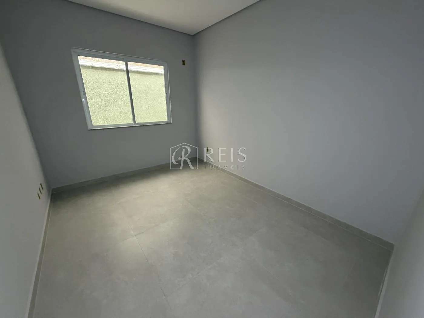 Imagem Casa para Venda em Rio das Ostras, Jardim Mariléa, 3 dormitórios, 1 suíte, 2 banheiros, 2 vagas