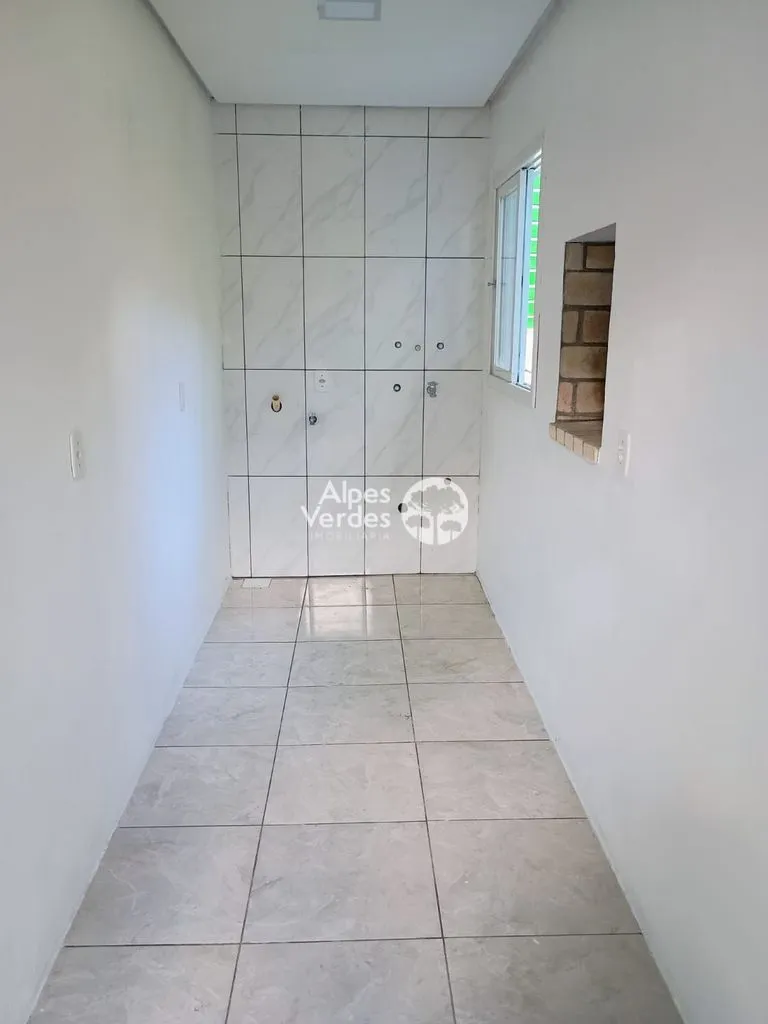 Imagem Vende-se Casa de Alvenária em Gramado, Próximo ao centro, 02 quartos