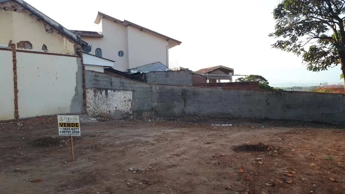 Foto do imóvel Terreno à venda 167.1M², Centro, Pindamonhangaba - SP