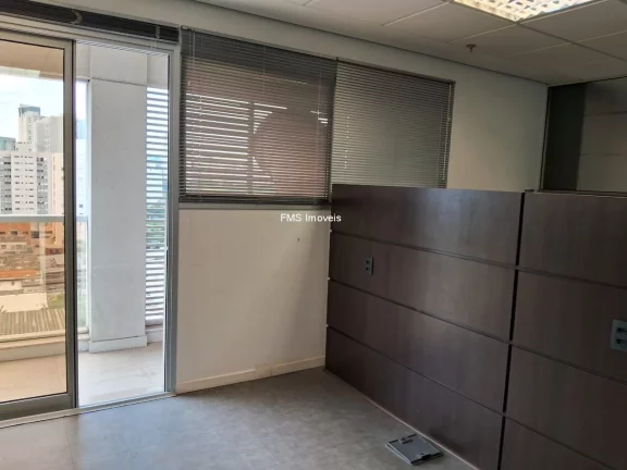 Imagem Conjunto comercial com 214m² próximo da Berrini.