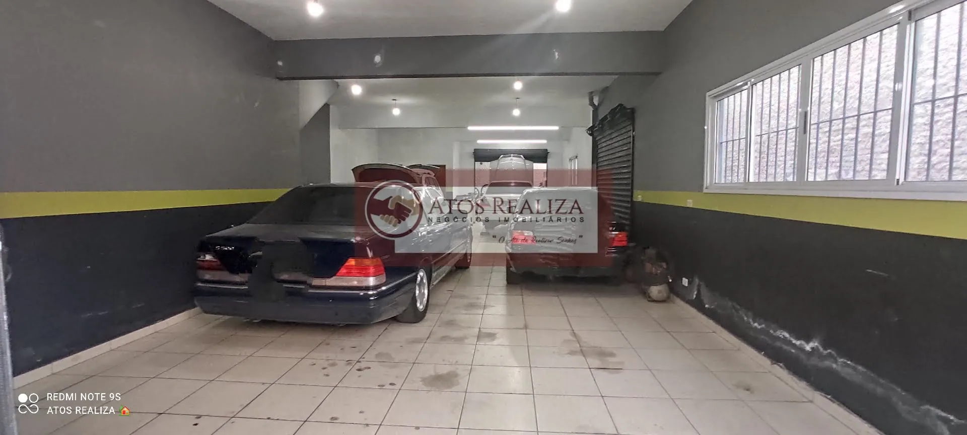 Imagem Prédio inteiro comercial em Veleiros - São Paulo