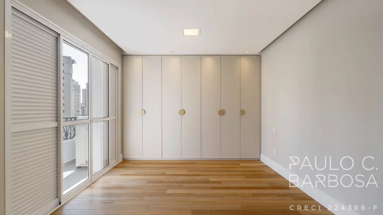 Imagem Vila Nova Conceição - 2 Dormitórios (1 Suíte) - 1 vaga - 130m² - Reformado