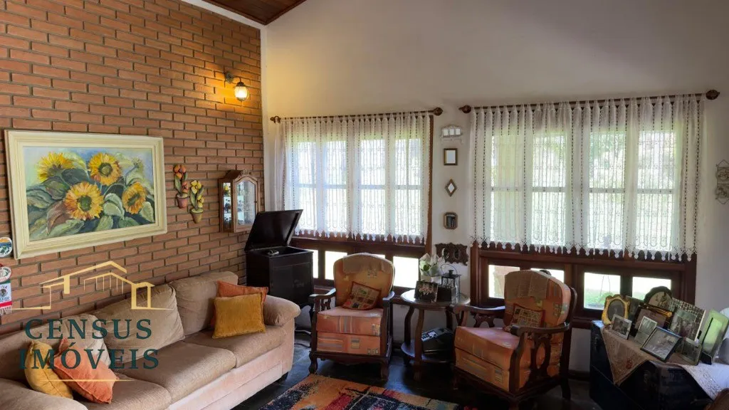 Imagem Casa para venda ou locação, com edícula, no Clube de Campos Valinhos em Valinhos - São Paulo.