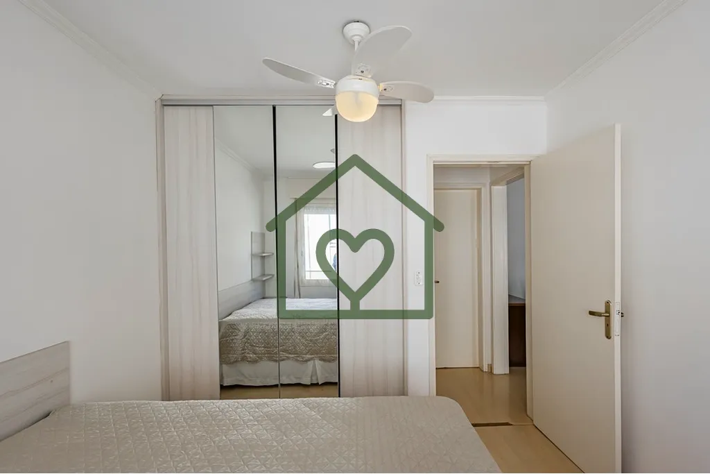 Imagem Apartamento no bairro São João, em Porto Alegre, localizado na Rua Honório Silveira Dias, próxim...