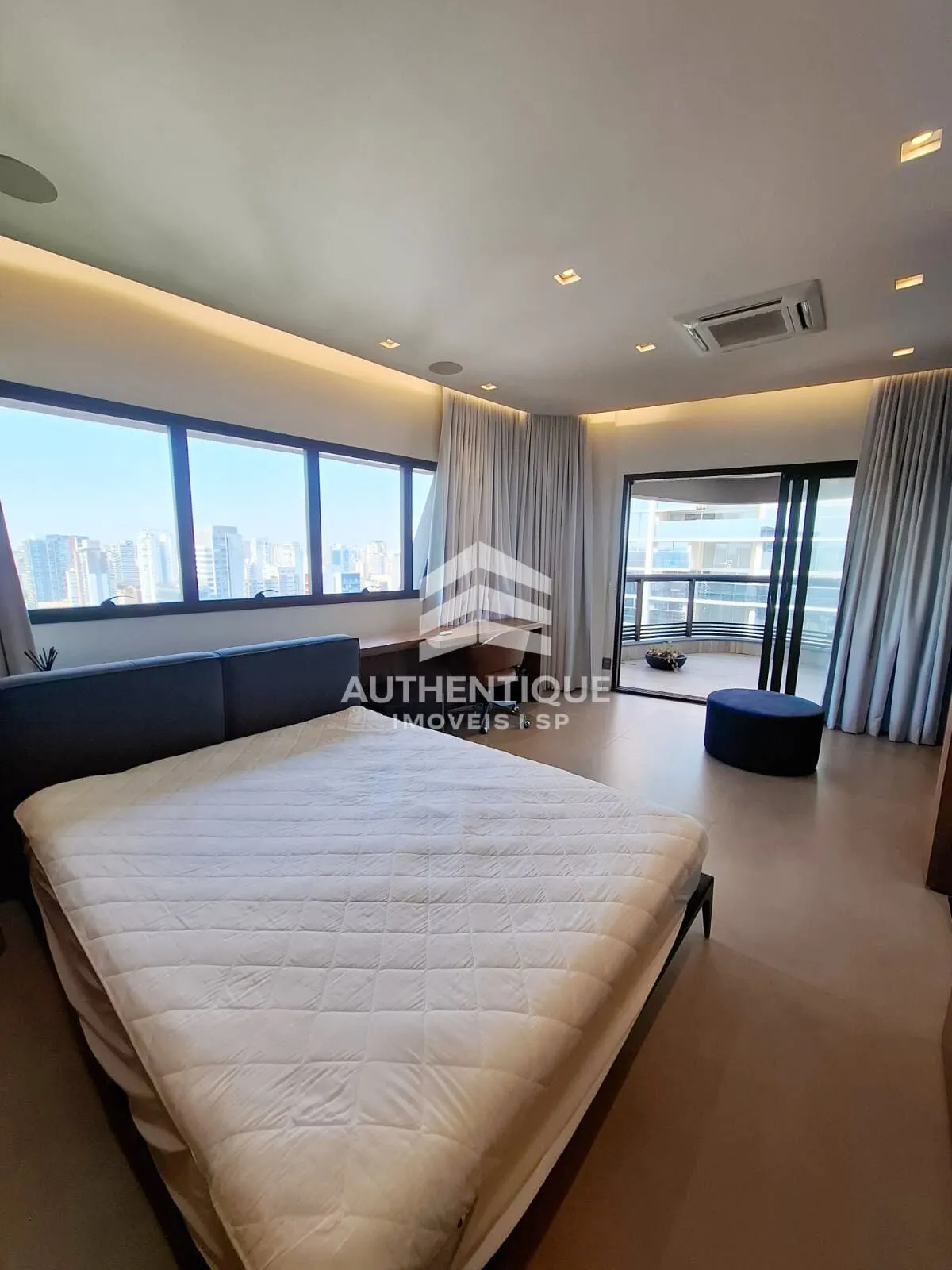 Imagem CYRELA BY PININFARINA - Apartamento Duplex no bairro Vila Olímpia à venda