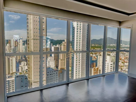 Imagem Apartamento com 3 dormitórios à venda, 135 m² por R$ 2.770.000,00 - Centro - Balneário Camboriú/SC