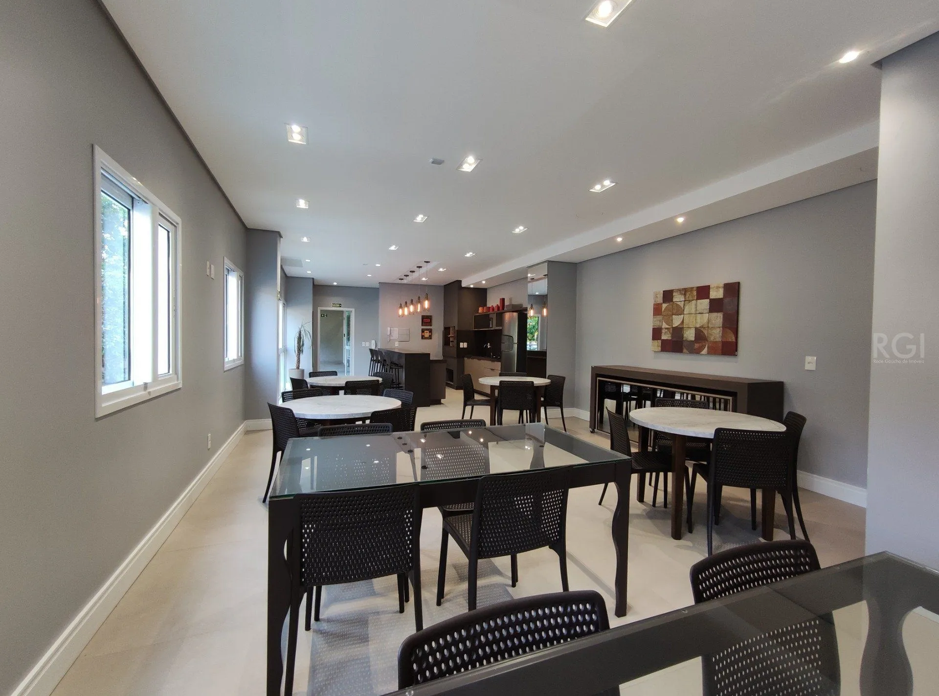 Imagem Apartamento para Venda - 68.11m², 3 dormitórios, sendo 1 suites, 2 vagas - Santo Antonio
