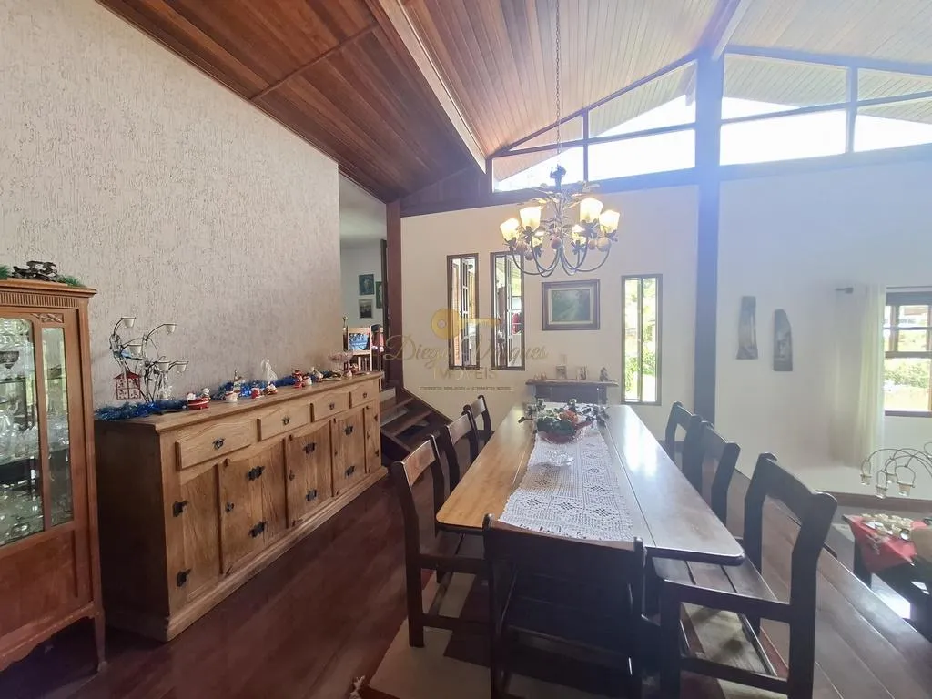 Imagem Casa em Condomínio para Venda em Teresópolis / RJ no bairro Green Valley