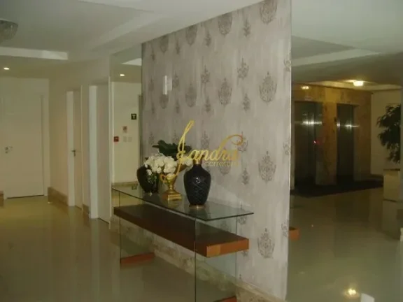 Imagem Apartamento seminovo 3 dormitórios SEMI MOBILADO