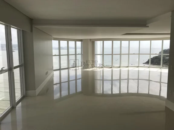 Imagem Apartamento com vista panorâmica do mar em balneário Camboriú.