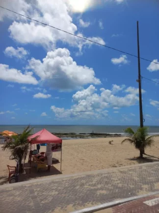 Imagem Flat para Venda em Jaboatão dos Guararapes, Piedade, 1 dormitório, 1 banheiro, 1 vaga