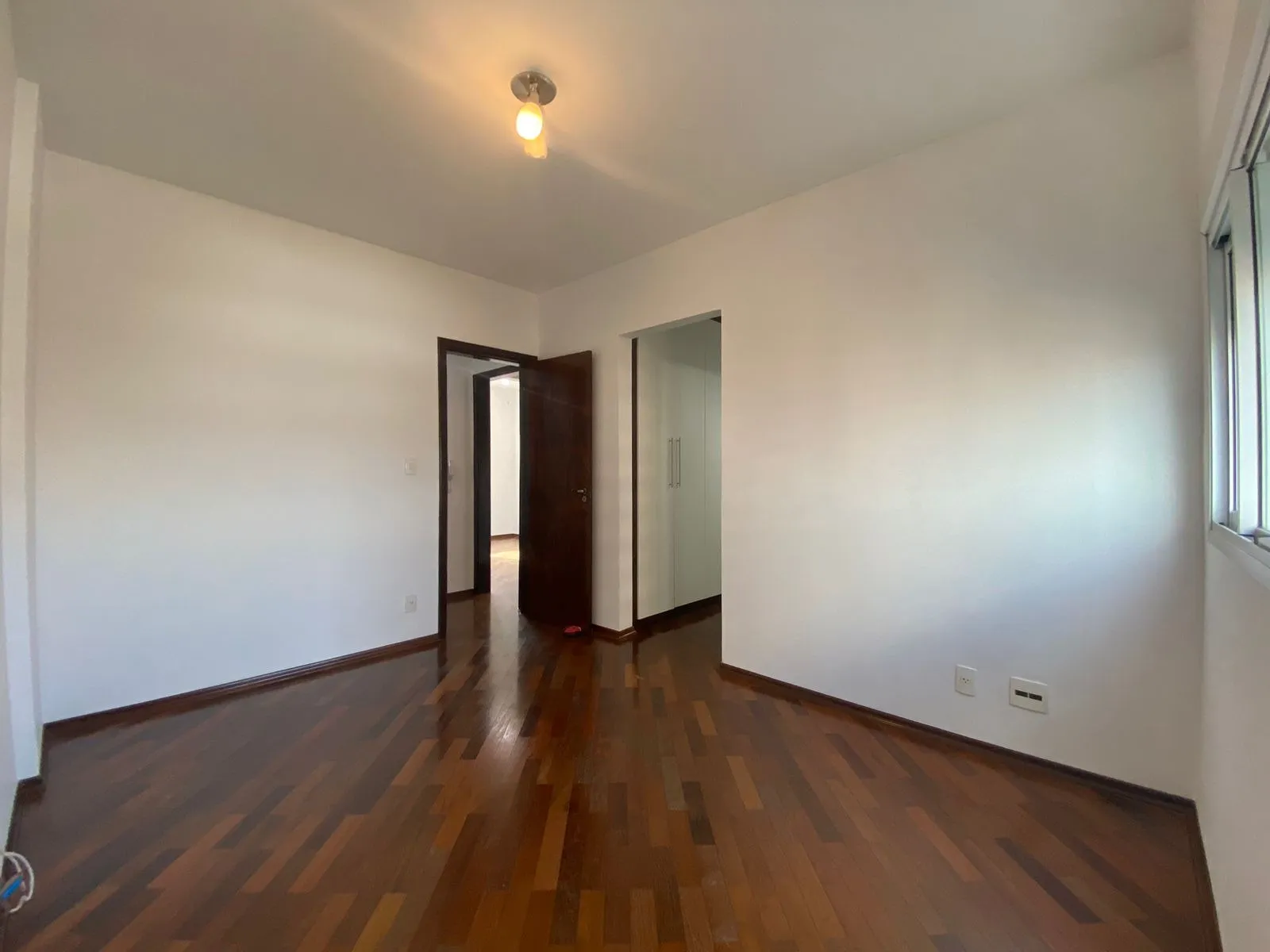 Imagem Lindo Apartamento de 148M² Condomínio Edifício Ettore Marangoni de 3 Suítes