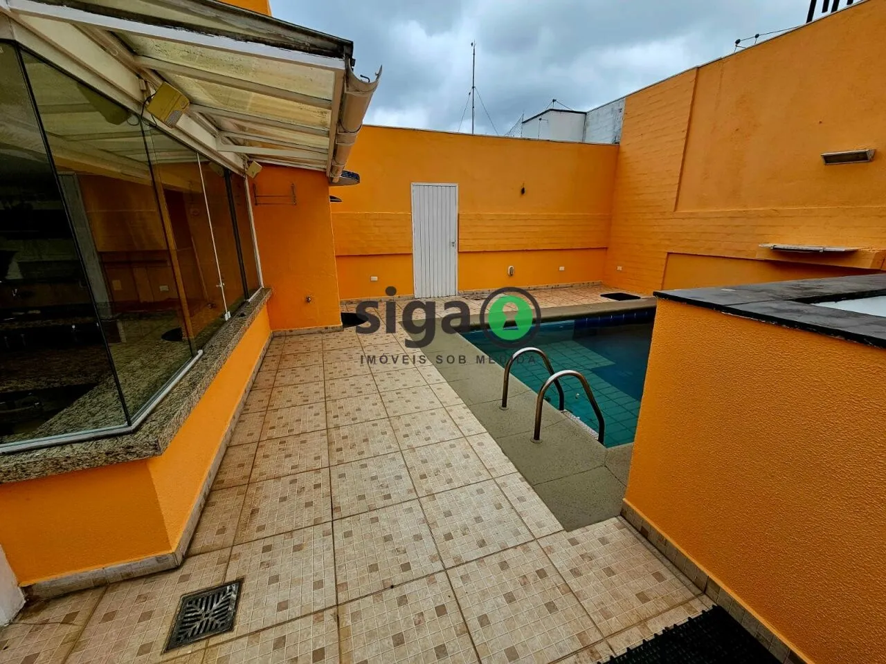 Imagem Duplex Exclusivo com 410 m², 5 Quartos, Piscina Privativa e 4 Vagas!