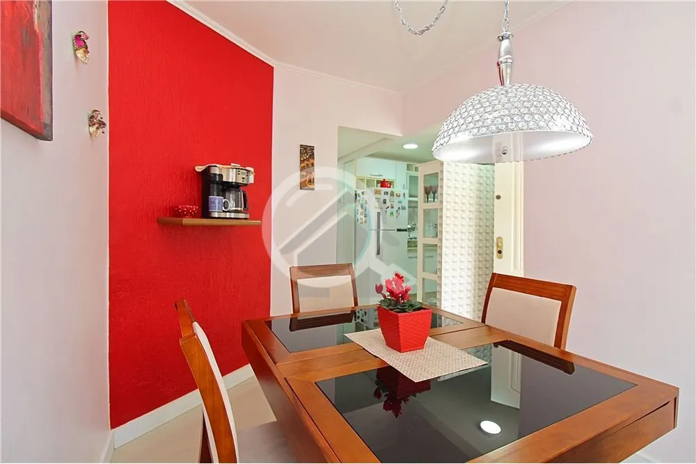Imagem Maravilhosa casa de 02 dormitórios, um sacadão elegante em vidro blindex, com um toque especial de...