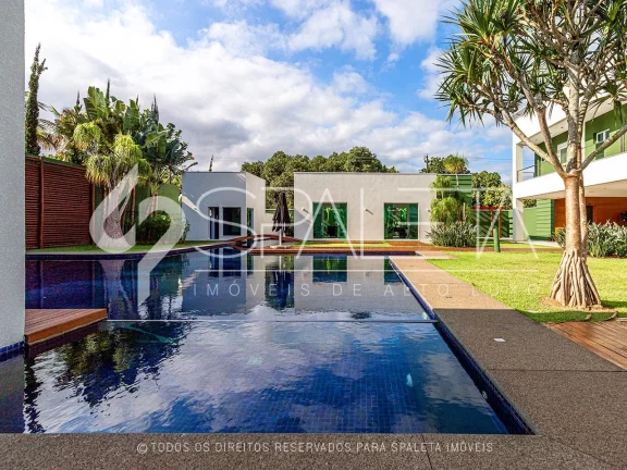 Imagem Mansão contemporânea com heliponto particular à venda no condomínio Jardim Acapulco no Guarujá