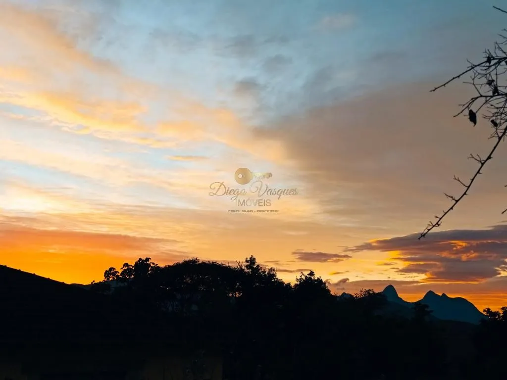 Imagem Casa para Venda em Teresópolis / RJ no bairro Jardim Salaco