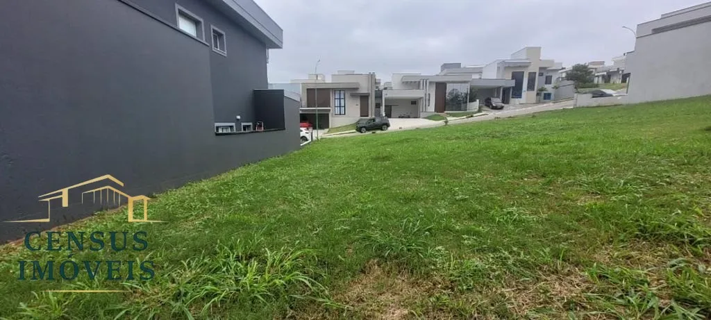 Imagem Terreno à venda no condomínio Mont'alcino, com 341 m², bairro Jardim Helena, em Valinhos - São Paulo.