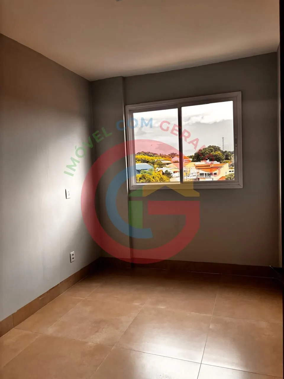 Imagem Ágio de Apartamento 2Q (1 suíte) com armários - Próx. Aeroporto Santa Genoveva