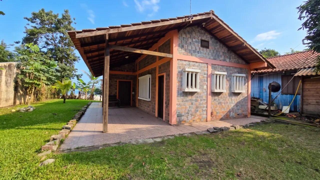 Foto do imóvel Exclusivo Mova! Casa Beira Mar - Frente Baia da Babitonga e Avenida Beira Mar V (asfalto) terreno co...