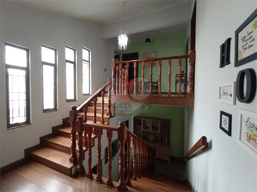 Imagem Casa de 4 quartos, 276m² no bairro Centro, em Lençóis Paulista
