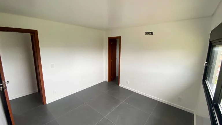 Imagem Imperdível casa à venda em Garopaba-SC, no Areias de Palhocinha: 2 quartos, 2 suítes, 1 sala, 3 banheiros, 1 vaga de garagem, 100m².