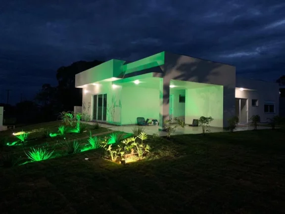 Magnifica casa a venda no condomínio Riviera de Santa Cristina III em Rodovia Raposo Tavares km 266