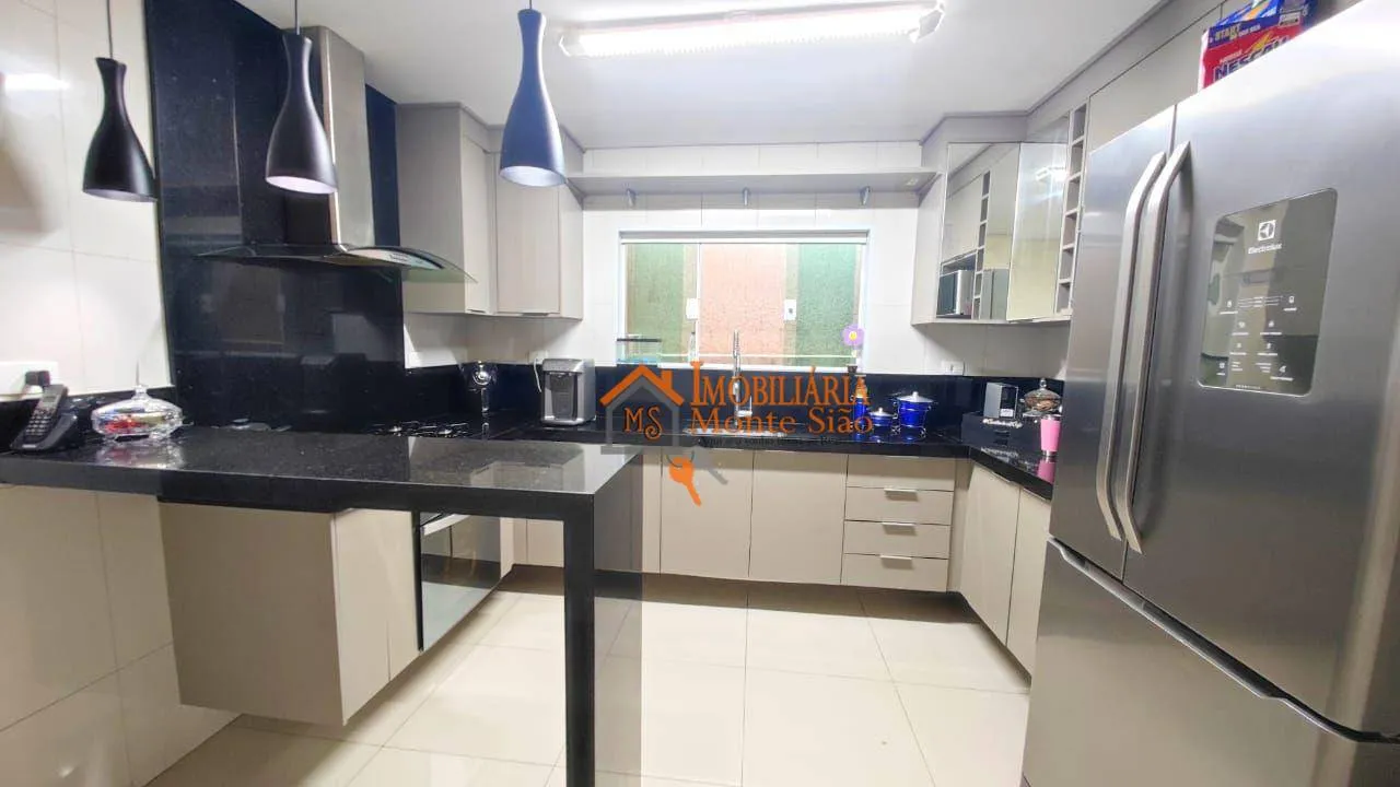 Imagem Sobrado à venda, 248 m² por R$ 750.000,00 - Bonsucesso - Guarulhos/SP
