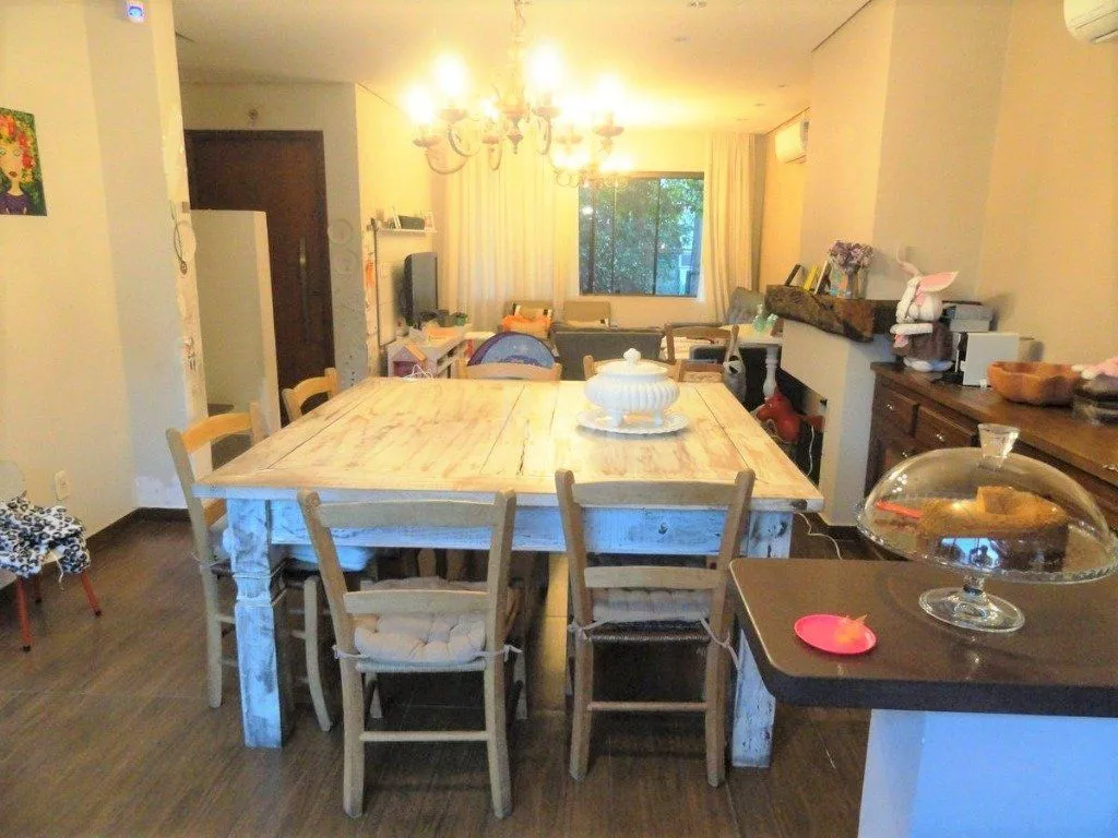 Imagem Casa para Venda - 165m², 3 dormitórios, sendo 3 suites, 1 vaga - Hípica