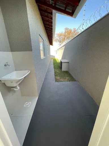 Imagem Casa à Venda no Nova Lima | 3 Quartos, Suíte, Varanda e Quintal