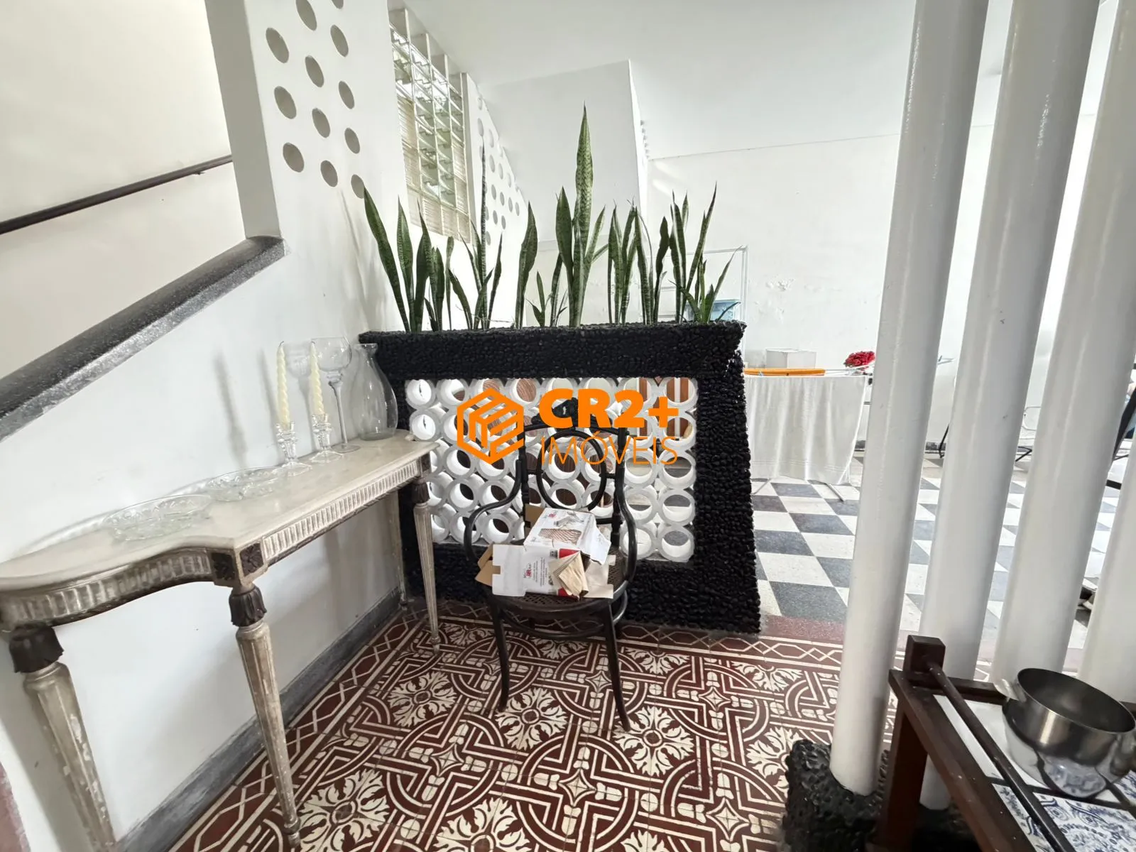 Imagem CASA À VENDA NO HIPÓDROMO - ESPAÇO, CONFORTO E ÓTIMA LOCALIZAÇÃO- 360m²