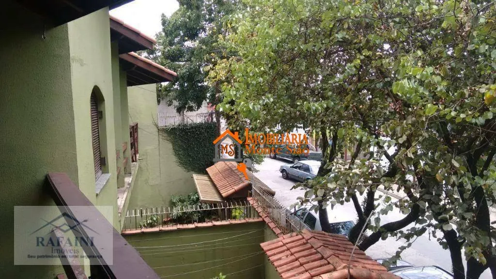 Imagem Sobrado com 3 dormitórios à venda, 153 m² por R$ 742.000,00 - Jardim Santa Clara - Guarulhos/SP