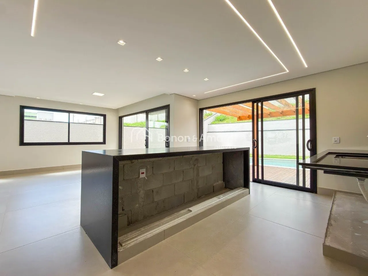 Imagem Casa Moderna com Piscina no Condomínio Bella Campinas - Exclusividade e Conforto em Localização Estratégica