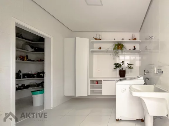 Imagem Casa de Condomínio em Aldeia da Serra - Barueri, SP