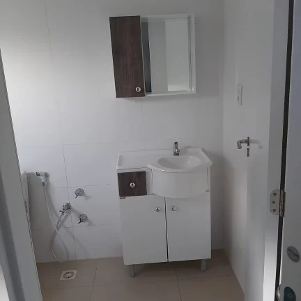 Imagem Casa à venda em Garopaba-SC, bairro Pinguirito: 2 suítes, sala ampla, 110m².