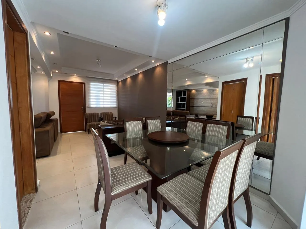 Imagem Linda casa mobiliada no Condomínio Village Salermo de 150m²