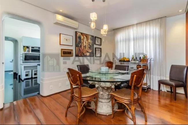 Imagem Luxuoso apartamento de 4 quartos com 2 suítes e 6 vagas de garagem em Higienópolis, São Paulo-SP: 675m² de pura elegância.