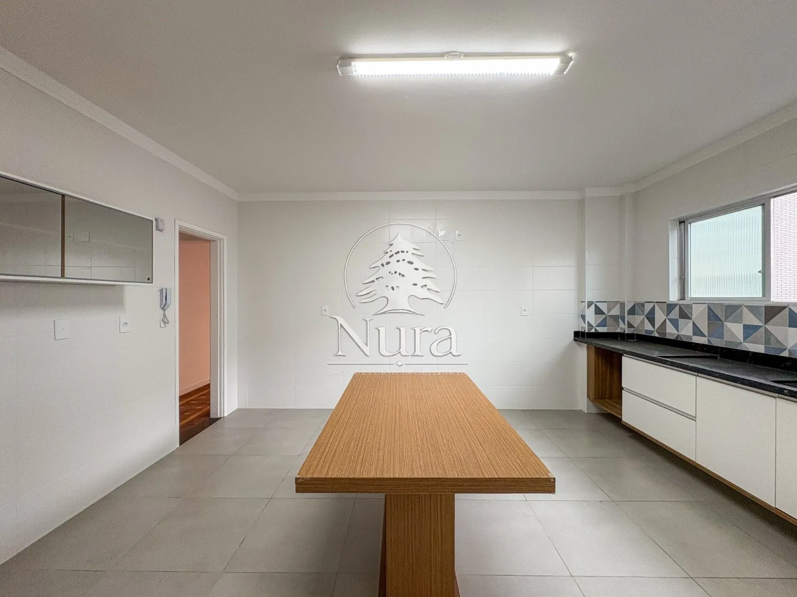 Imagem Apartamento de 3 quartos, 145m² no bairro Ponta da Praia, em Santos
